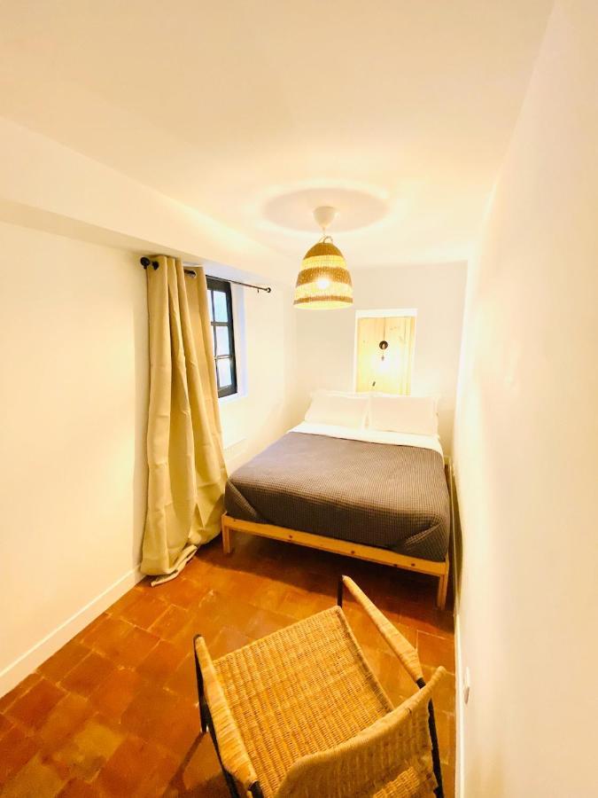 Casajoy, Ms, * Aix-en-Provence
